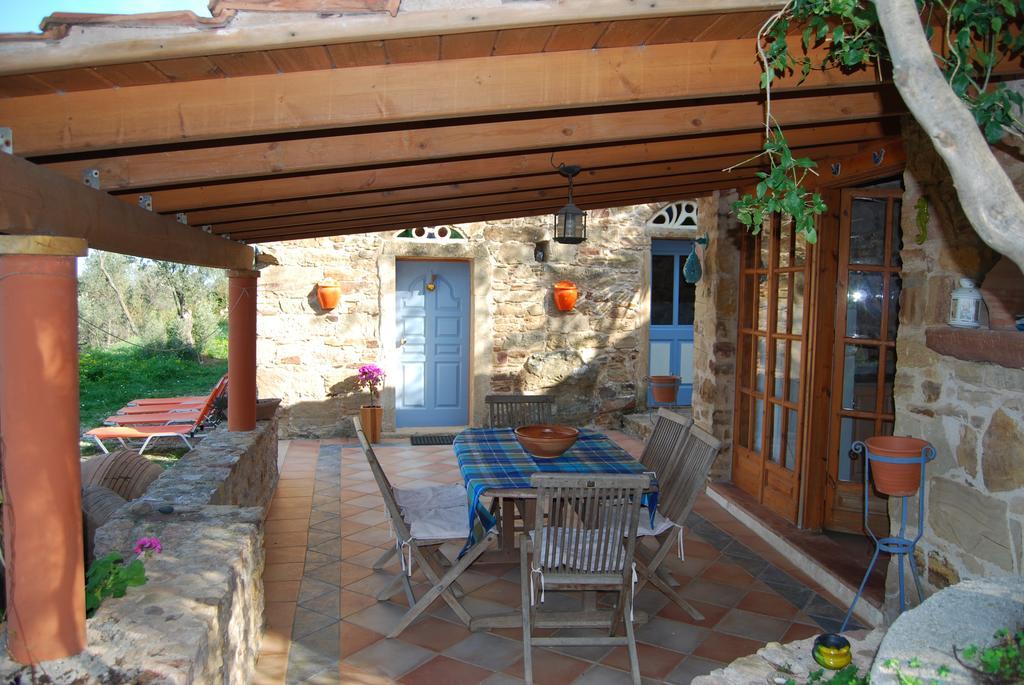 Villa Spiti Elaionas Καρφάς Εξωτερικό φωτογραφία