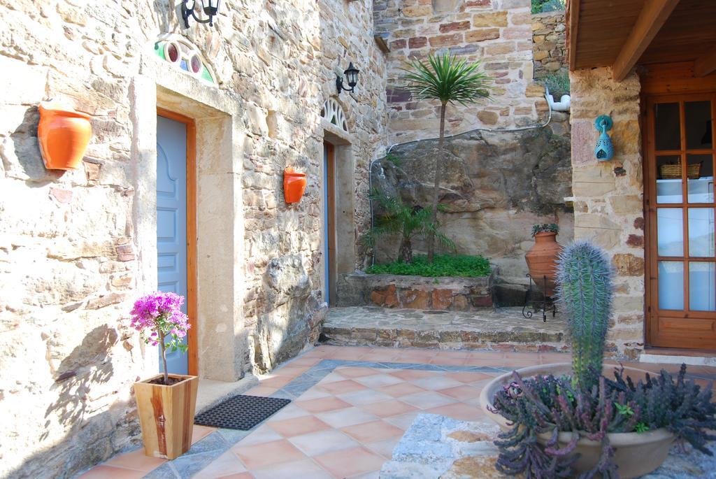 Villa Spiti Elaionas Καρφάς Εξωτερικό φωτογραφία